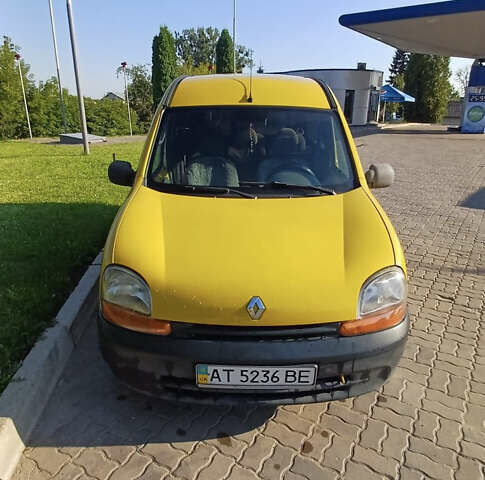 Желтый Рено Кенгу, объемом двигателя 1.87 л и пробегом 216 тыс. км за 1800 $, фото 1 на Automoto.ua
