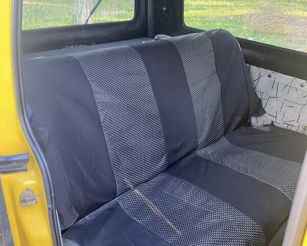 Желтый Рено Кенгу, объемом двигателя 1.9 л и пробегом 280 тыс. км за 3300 $, фото 5 на Automoto.ua