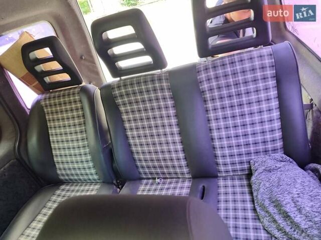 Желтый Рено Кенгу, объемом двигателя 1.87 л и пробегом 200 тыс. км за 2600 $, фото 4 на Automoto.ua
