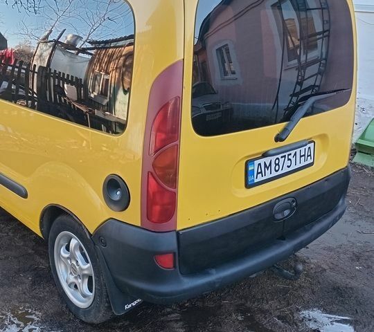 Желтый Рено Кенгу, объемом двигателя 1.87 л и пробегом 240 тыс. км за 2550 $, фото 5 на Automoto.ua