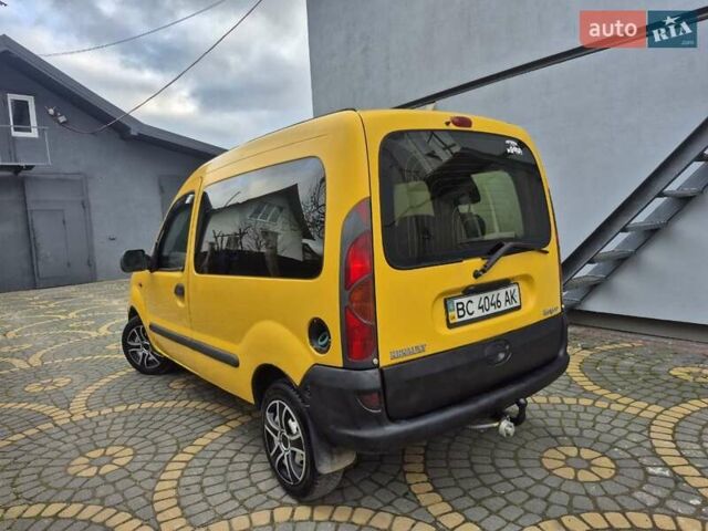 Желтый Рено Кенгу, объемом двигателя 1.9 л и пробегом 300 тыс. км за 2500 $, фото 1 на Automoto.ua