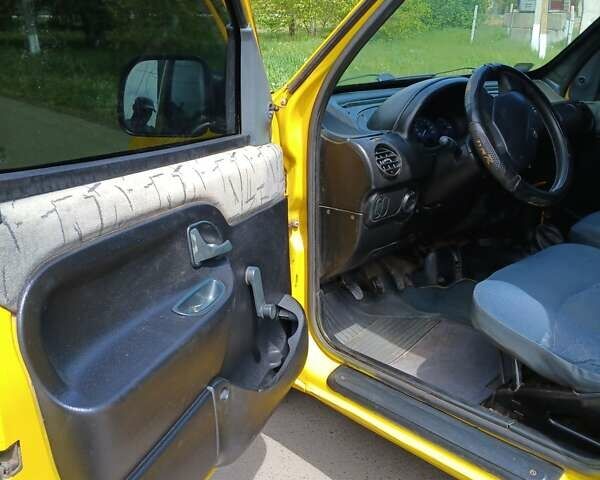 Жовтий Рено Кєнгу, об'ємом двигуна 1.9 л та пробігом 176 тис. км за 2700 $, фото 11 на Automoto.ua