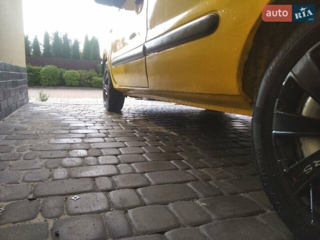 Желтый Рено Кенгу, объемом двигателя 1.9 л и пробегом 270 тыс. км за 3200 $, фото 8 на Automoto.ua