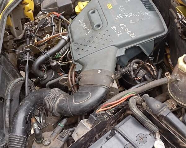 Желтый Рено Кенгу, объемом двигателя 1.9 л и пробегом 120 тыс. км за 2600 $, фото 13 на Automoto.ua