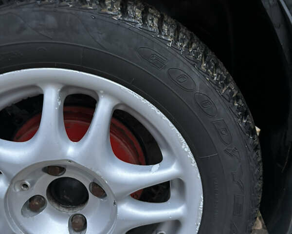 Желтый Рено Кенгу, объемом двигателя 1.87 л и пробегом 358 тыс. км за 3000 $, фото 3 на Automoto.ua