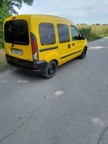 Желтый Рено Кенгу, объемом двигателя 1.9 л и пробегом 257 тыс. км за 3300 $, фото 4 на Automoto.ua