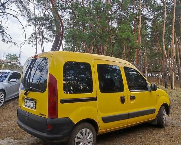 Желтый Рено Кенгу, объемом двигателя 1.9 л и пробегом 200 тыс. км за 3150 $, фото 3 на Automoto.ua