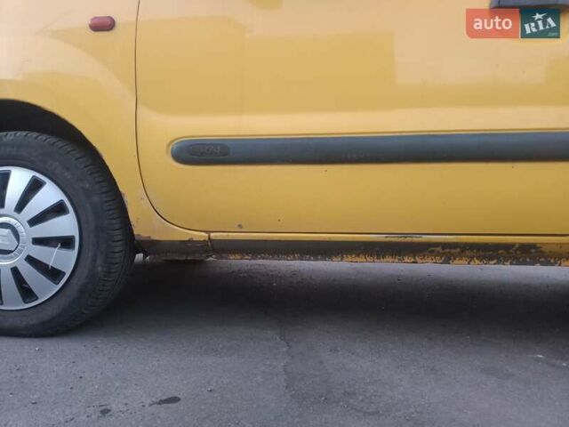 Желтый Рено Кенгу, объемом двигателя 1.87 л и пробегом 263 тыс. км за 2600 $, фото 4 на Automoto.ua
