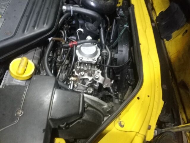 Рено Кєнгу 2001 у Барышевке на Automoto.ua Жовтий Рено Кєнгу, об'ємом двигуна 0 л та пробігом 240 тис. км за 3500 $, фото 5 на Automoto.ua