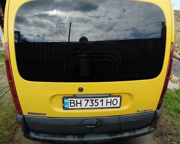 Желтый Рено Кенгу, объемом двигателя 1.9 л и пробегом 290 тыс. км за 3000 $, фото 6 на Automoto.ua