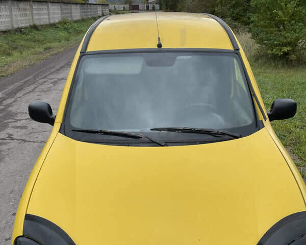 Жовтий Рено Кєнгу, об'ємом двигуна 0 л та пробігом 280 тис. км за 1250 $, фото 1 на Automoto.ua