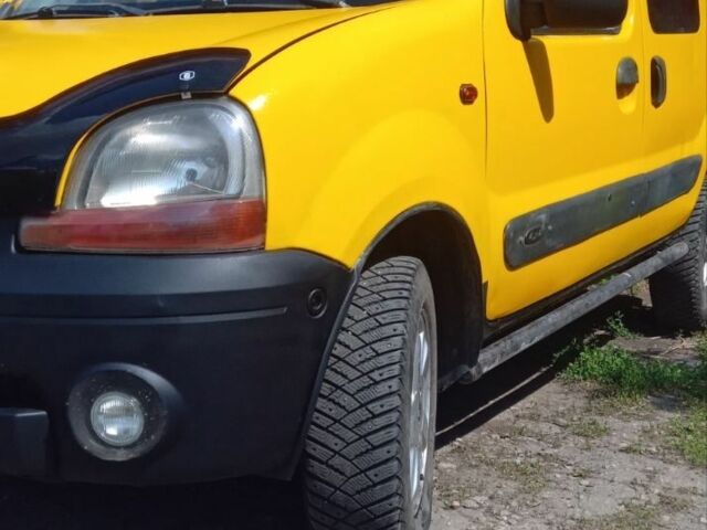 Желтый Рено Кенгу, объемом двигателя 1.6 л и пробегом 300 тыс. км за 3250 $, фото 6 на Automoto.ua