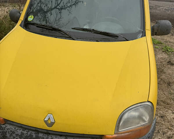 Желтый Рено Кенгу, объемом двигателя 1.9 л и пробегом 250 тыс. км за 2000 $, фото 1 на Automoto.ua