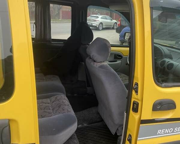 Желтый Рено Кенгу, объемом двигателя 1.9 л и пробегом 398 тыс. км за 2300 $, фото 5 на Automoto.ua