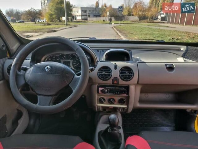 Желтый Рено Кенгу, объемом двигателя 1.87 л и пробегом 399 тыс. км за 3700 $, фото 8 на Automoto.ua