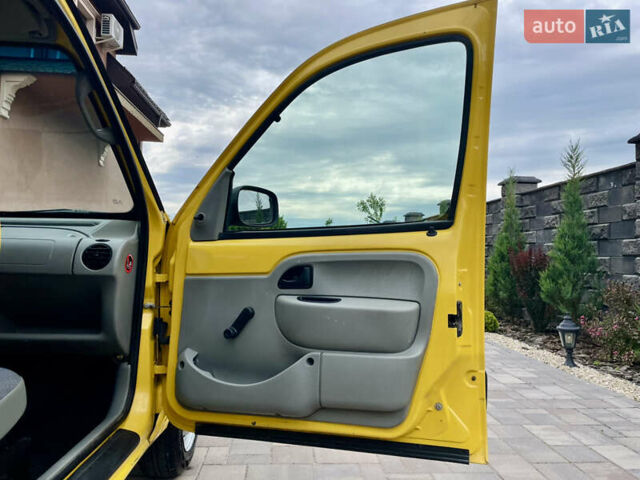 Желтый Рено Кенгу, объемом двигателя 1.87 л и пробегом 256 тыс. км за 3300 $, фото 25 на Automoto.ua