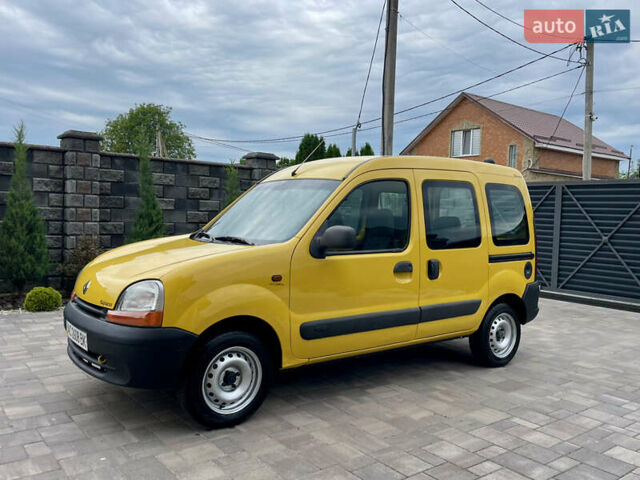 Желтый Рено Кенгу, объемом двигателя 1.87 л и пробегом 256 тыс. км за 3300 $, фото 6 на Automoto.ua