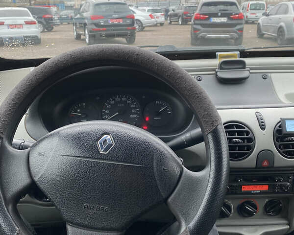 Желтый Рено Кенгу, объемом двигателя 1.87 л и пробегом 220 тыс. км за 2900 $, фото 9 на Automoto.ua