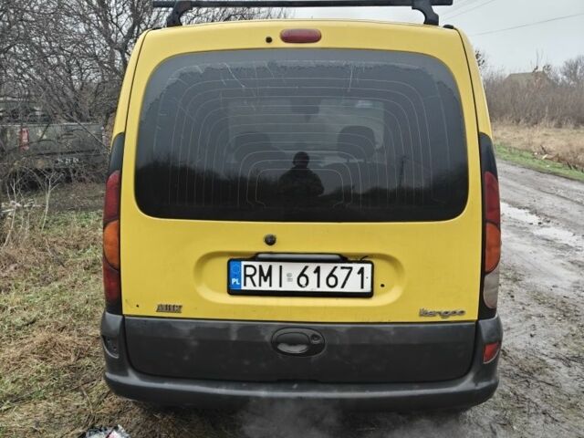 Желтый Рено Кенгу, объемом двигателя 1.5 л и пробегом 283 тыс. км за 1657 $, фото 1 на Automoto.ua