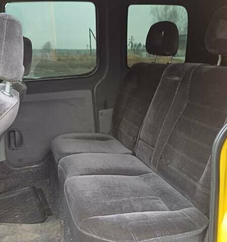 Жовтий Рено Кєнгу, об'ємом двигуна 1.9 л та пробігом 226 тис. км за 2600 $, фото 5 на Automoto.ua