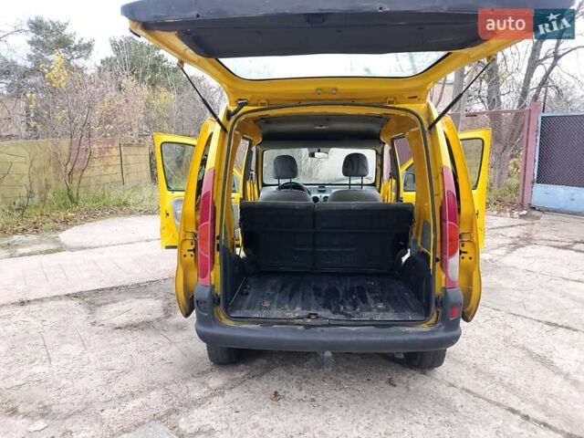 Желтый Рено Кенгу, объемом двигателя 1.9 л и пробегом 167 тыс. км за 3000 $, фото 15 на Automoto.ua
