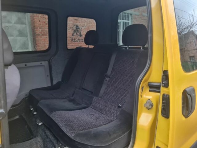 Жовтий Рено Кєнгу, об'ємом двигуна 1.5 л та пробігом 227 тис. км за 3000 $, фото 10 на Automoto.ua