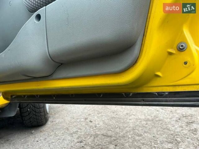 Желтый Рено Кенгу, объемом двигателя 1.46 л и пробегом 200 тыс. км за 3600 $, фото 25 на Automoto.ua