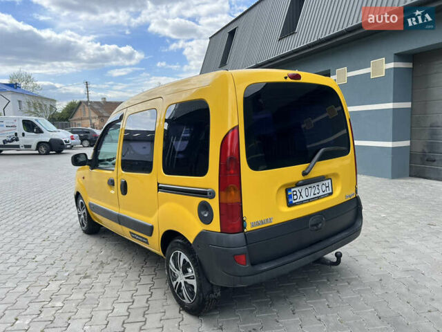 Желтый Рено Кенгу, объемом двигателя 1.46 л и пробегом 218 тыс. км за 3350 $, фото 2 на Automoto.ua