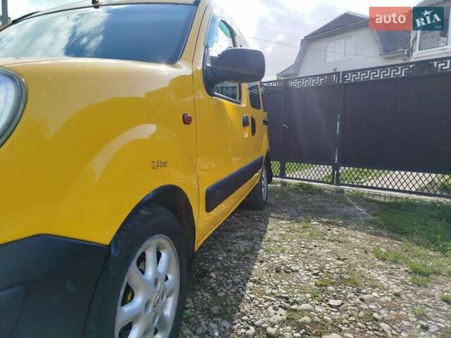 Желтый Рено Кенгу, объемом двигателя 1.5 л и пробегом 220 тыс. км за 3899 $, фото 3 на Automoto.ua
