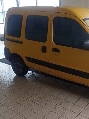 Желтый Рено Кенгу, объемом двигателя 1.5 л и пробегом 240 тыс. км за 2700 $, фото 5 на Automoto.ua