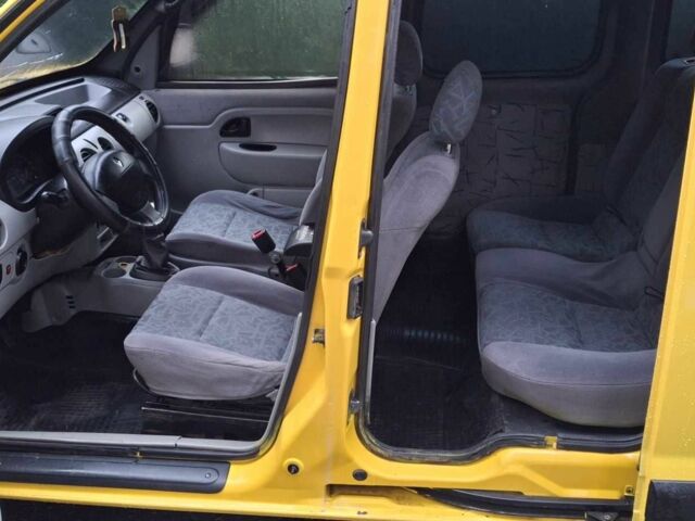 Желтый Рено Кенгу, объемом двигателя 1.5 л и пробегом 210 тыс. км за 3300 $, фото 10 на Automoto.ua