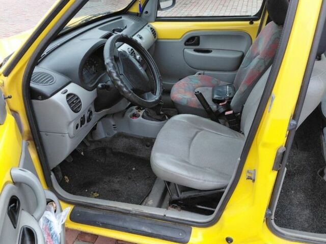 Жовтий Рено Кєнгу, об'ємом двигуна 1.5 л та пробігом 240 тис. км за 3650 $, фото 2 на Automoto.ua