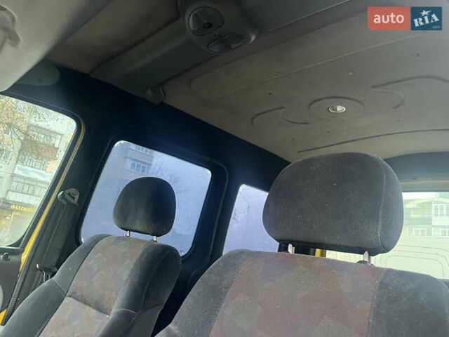 Желтый Рено Кенгу, объемом двигателя 1.46 л и пробегом 352 тыс. км за 2999 $, фото 5 на Automoto.ua