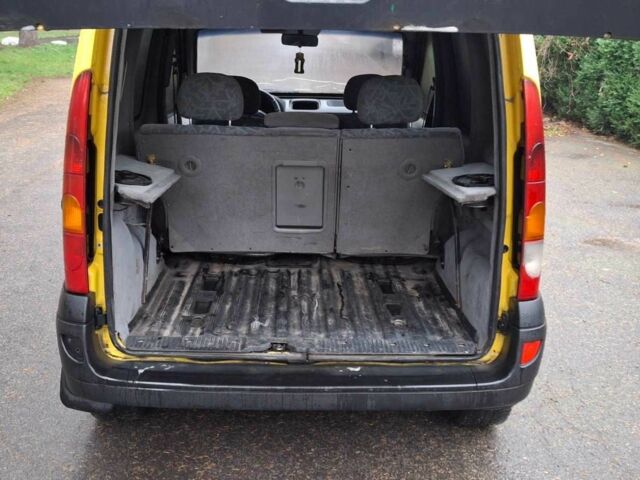 Желтый Рено Кенгу, объемом двигателя 1.5 л и пробегом 210 тыс. км за 3300 $, фото 13 на Automoto.ua