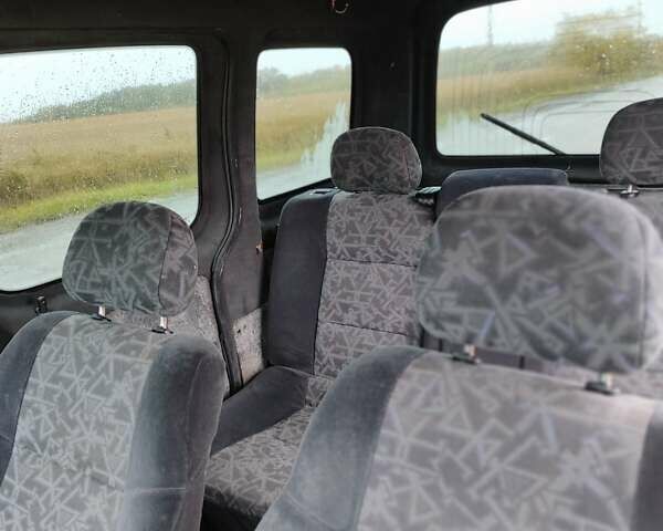 Желтый Рено Кенгу, объемом двигателя 1.46 л и пробегом 301 тыс. км за 3900 $, фото 14 на Automoto.ua
