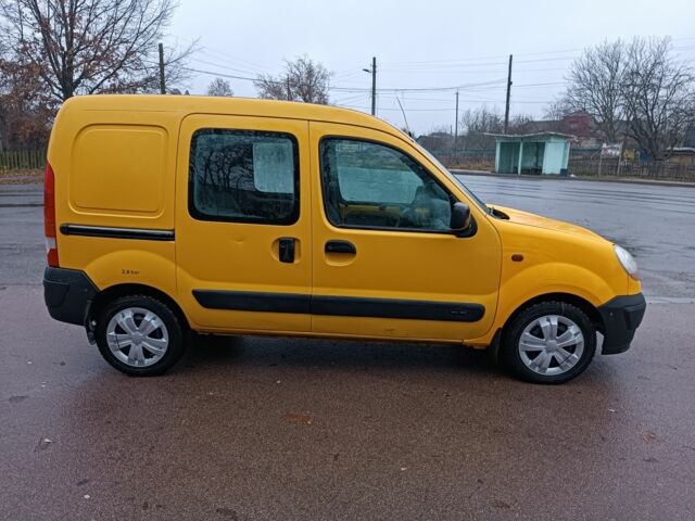 Желтый Рено Кенгу, объемом двигателя 1.5 л и пробегом 250 тыс. км за 3450 $, фото 2 на Automoto.ua