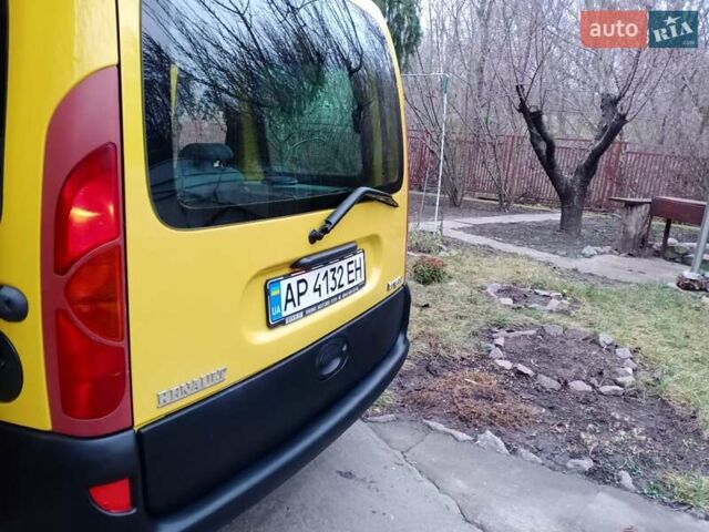 Желтый Рено Кенгу, объемом двигателя 1.4 л и пробегом 290 тыс. км за 3500 $, фото 30 на Automoto.ua