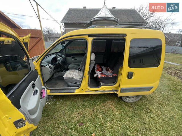 Желтый Рено Кенгу, объемом двигателя 1.46 л и пробегом 140 тыс. км за 4200 $, фото 10 на Automoto.ua