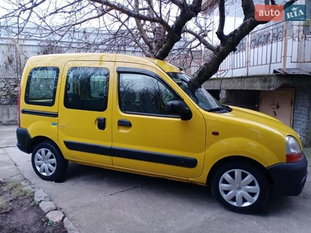 Желтый Рено Кенгу, объемом двигателя 1.4 л и пробегом 290 тыс. км за 3500 $, фото 22 на Automoto.ua