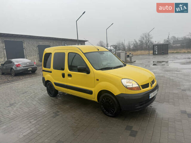Желтый Рено Кенгу, объемом двигателя 1.46 л и пробегом 244 тыс. км за 2950 $, фото 14 на Automoto.ua