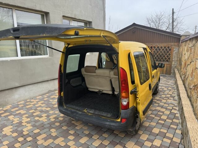 Желтый Рено Кенгу, объемом двигателя 1.5 л и пробегом 300 тыс. км за 4500 $, фото 12 на Automoto.ua