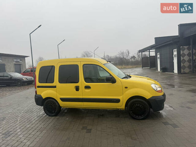 Желтый Рено Кенгу, объемом двигателя 1.46 л и пробегом 244 тыс. км за 2950 $, фото 13 на Automoto.ua