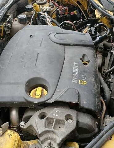 Желтый Рено Кенгу, объемом двигателя 1.5 л и пробегом 300 тыс. км за 2200 $, фото 8 на Automoto.ua