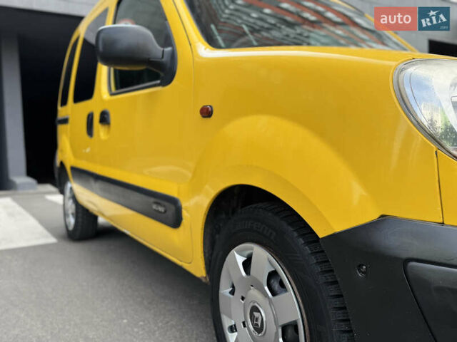 Жовтий Рено Кєнгу, об'ємом двигуна 0 л та пробігом 300 тис. км за 3250 $, фото 9 на Automoto.ua
