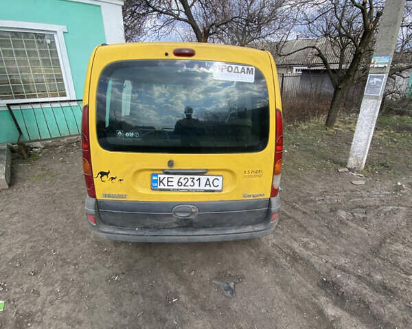 Желтый Рено Кенгу, объемом двигателя 1.46 л и пробегом 311 тыс. км за 3354 $, фото 3 на Automoto.ua