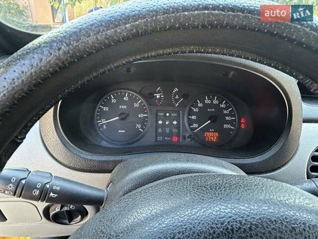 Рено Кенгу 2003 в Бобровице на Automoto.ua Желтый Рено Кенгу, объемом двигателя 1.46 л и пробегом 300 тыс. км за 3200 $, фото 4 на Automoto.ua