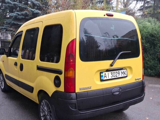 Желтый Рено Кенгу, объемом двигателя 1.5 л и пробегом 210 тыс. км за 3300 $, фото 2 на Automoto.ua