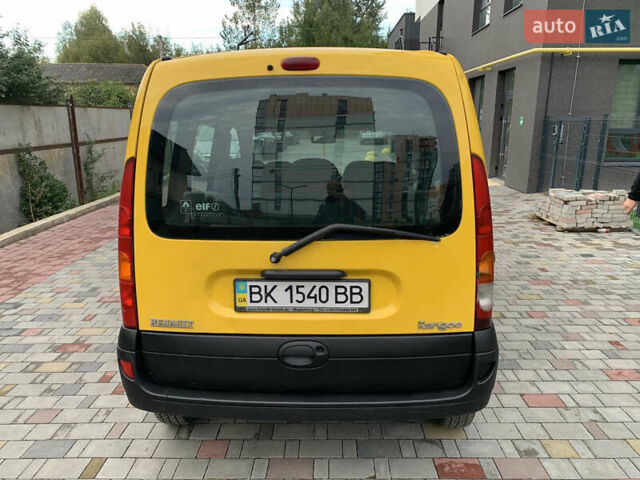 Желтый Рено Кенгу, объемом двигателя 0 л и пробегом 150 тыс. км за 3200 $, фото 5 на Automoto.ua