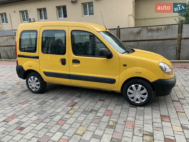 Желтый Рено Кенгу, объемом двигателя 0 л и пробегом 150 тыс. км за 3250 $, фото 1 на Automoto.ua