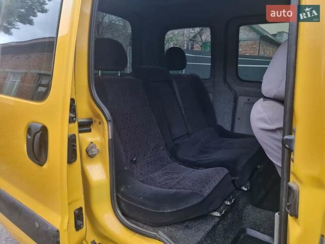 Желтый Рено Кенгу, объемом двигателя 1.46 л и пробегом 227 тыс. км за 2999 $, фото 12 на Automoto.ua